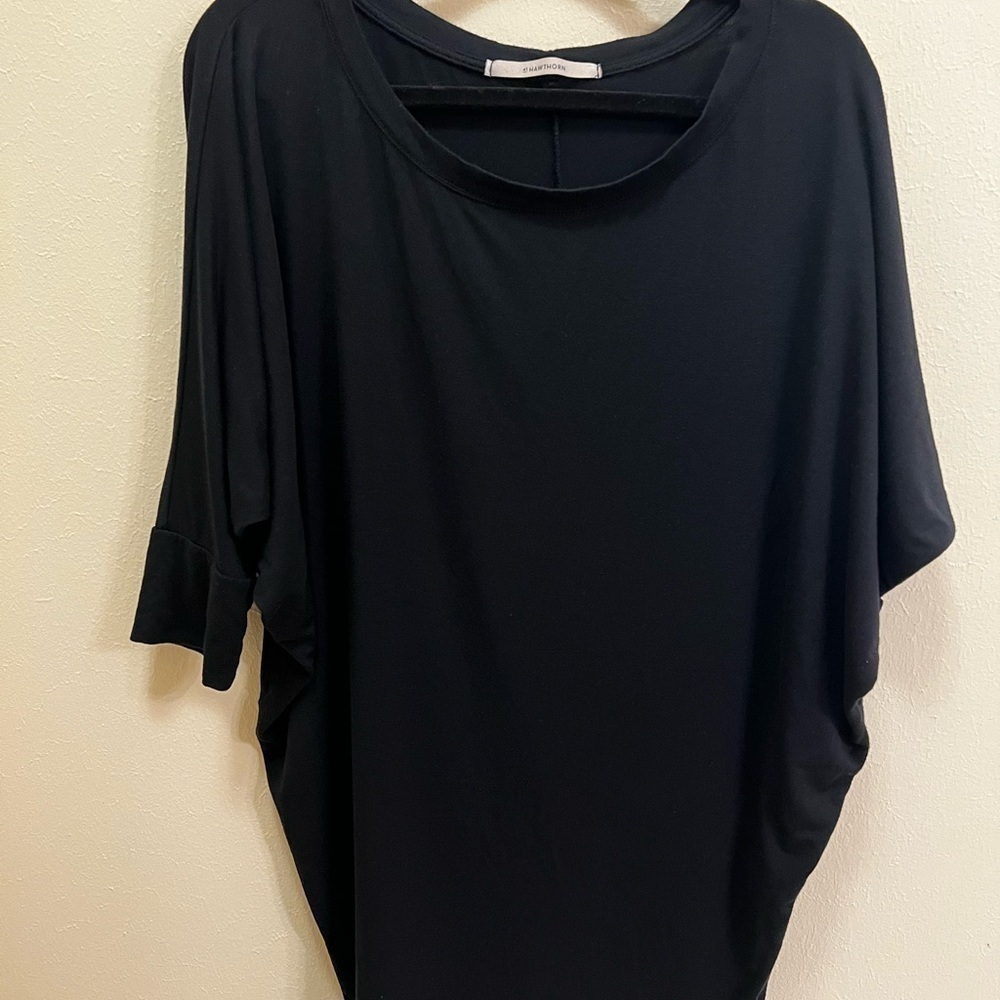 41 Hawthorn Black Short Sleeve Top